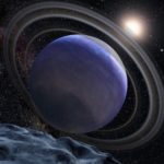 Какова поверхностная гравитация Сатурна ?